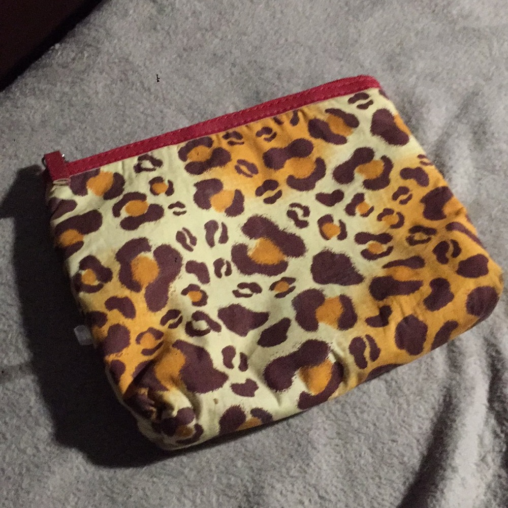 Large Women’s Cheetah Print Cosmetic Bag
